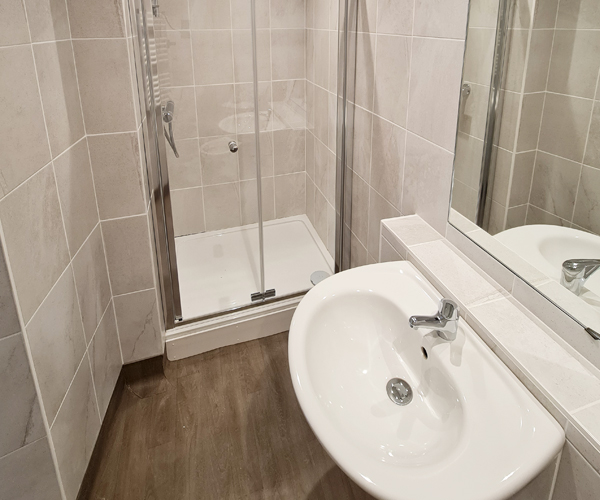 Metropole-bedroom3 Metropole-bedroom3