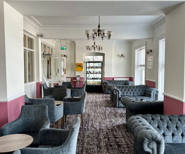 Regina Lounge 2024 - 1 Regina Lounge 2024 - 1